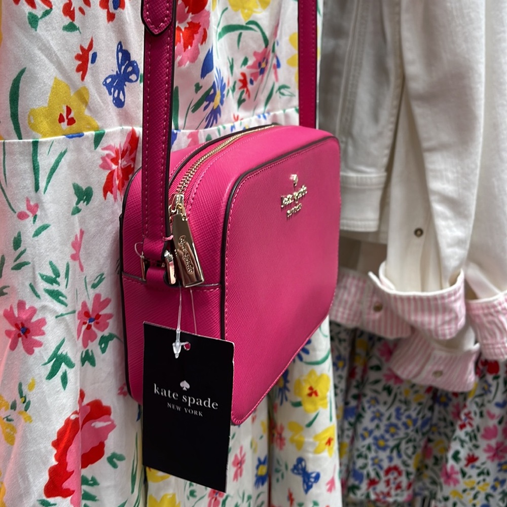 Kate Spade Staci Women’s Crossbody Mini Camera Bag
Color: Deep Hibiscus
NWT - Picture 10 of 16